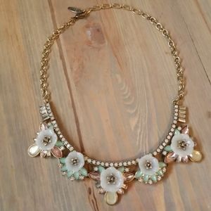Plunder floral blingy necklace